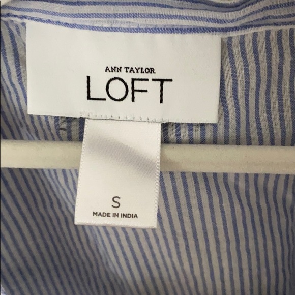 Ann Taylor LOFT Button down - Picture 2 of 2